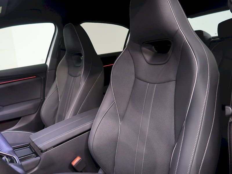 Škoda Superb (2026) SPORTLINE 2.0TDI 142KW 4x4 DSG - fotka 16 z 48