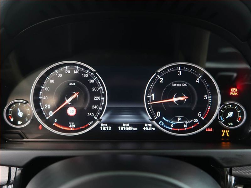 BMW X6 (2018) xDrive30d - fotka 11 z 23