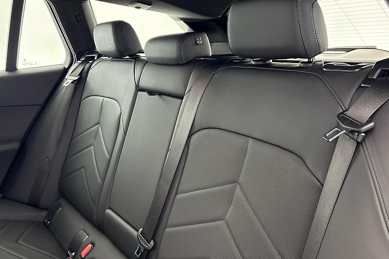 BMW Řada 5 540d xDrive Touring - fotka 8 z 24