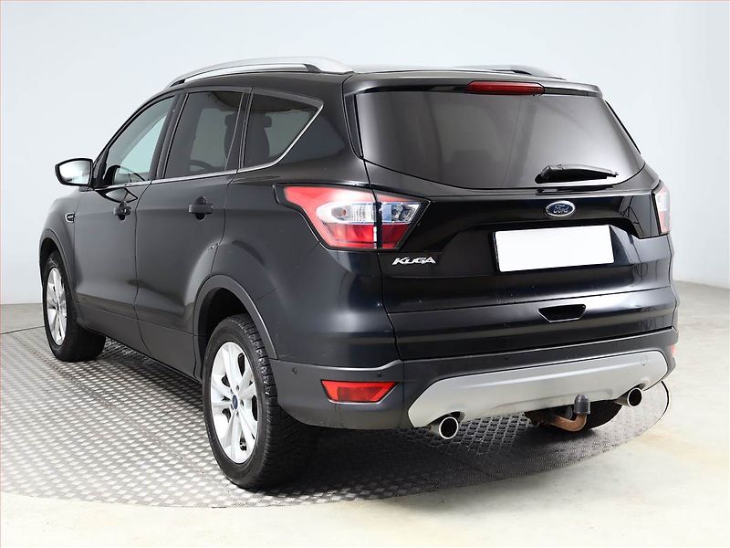 Ford Kuga (2017) 2.0 TDCi, Kůže, Navi, Tempomat - fotka 4 z 15