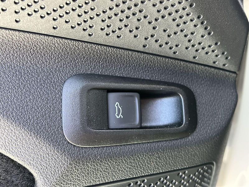 Škoda Enyaq (2025) 82 kWh 210kW Sportline 85 - fotka 22 z 27
