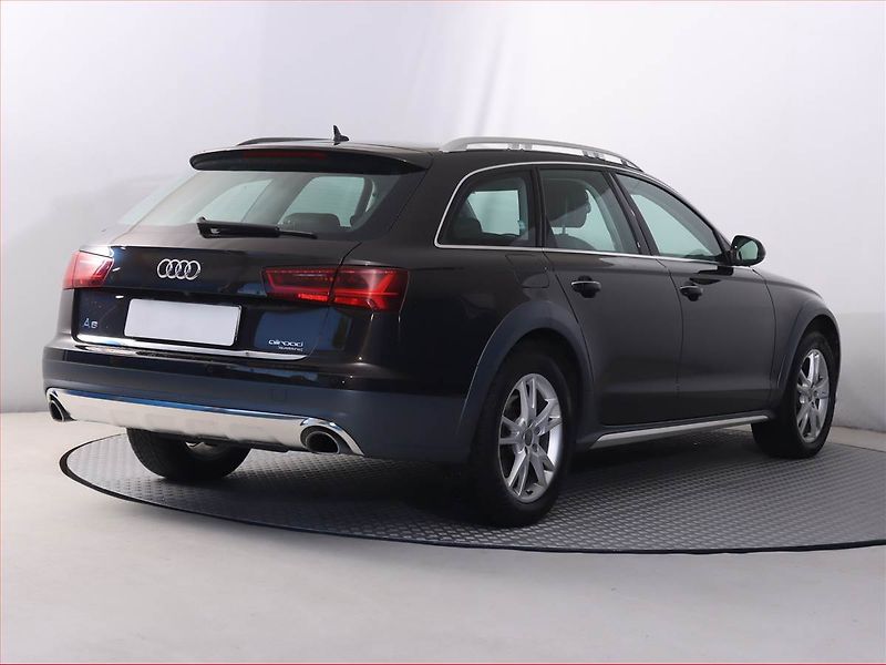 Audi A6 Allroad (2016) 3.0 TDI - fotka 5 z 19