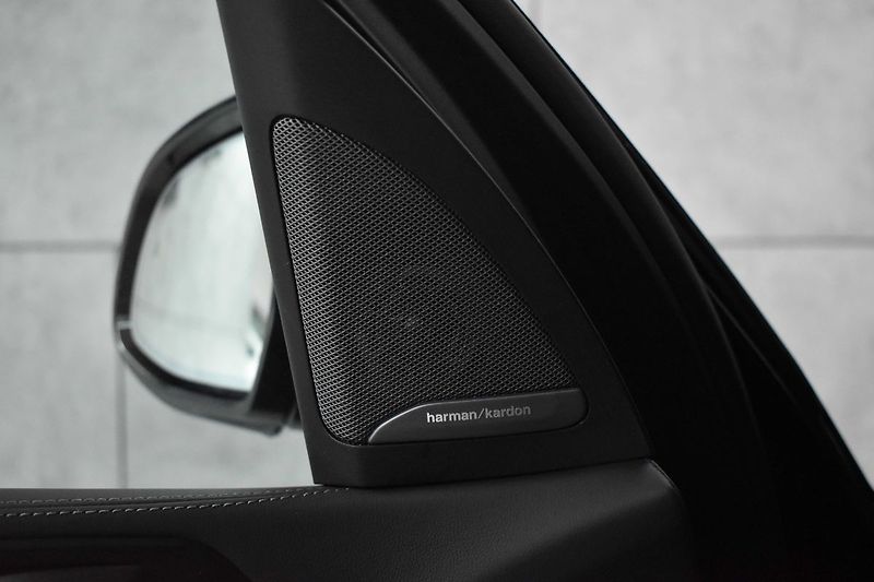 BMW X5 30d xD ///M*ZÁRUKA 9/27*7míst* - fotka 22 z 74