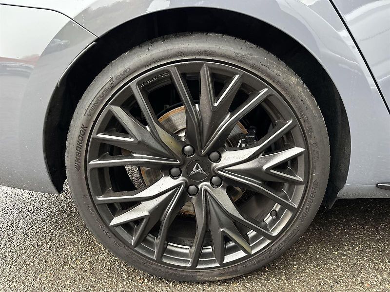 Cupra Leon (2026) SP 2.0 TSI 4WD DSG VZ - fotka 32 z 36
