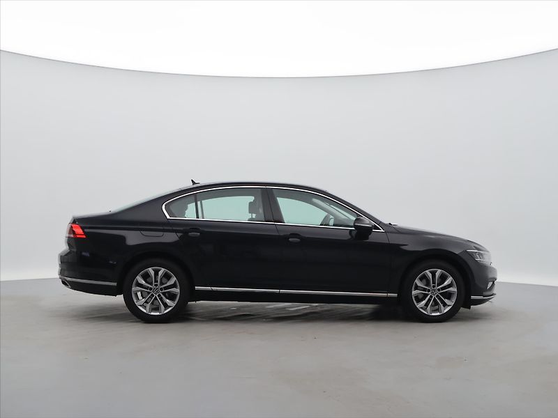 Volkswagen Passat 2,0 TDI Elegance Aut.Klima CZ - fotka 8 z 29