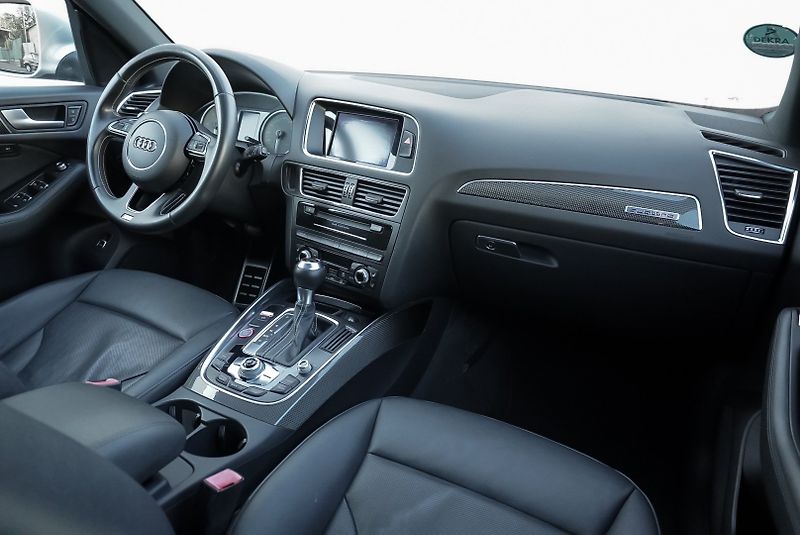 Audi SQ5 3.0 TDi 230kW  QUATTRO - fotka 25 z 41