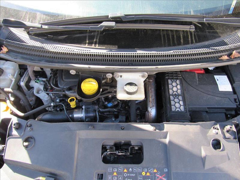 Renault Scénic 1,6 dCi 118kW Automat - fotka 32 z 35