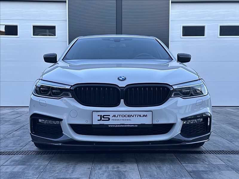 BMW Řada 5 3,0 530d 265PS  M Performance - fotka 4 z 54