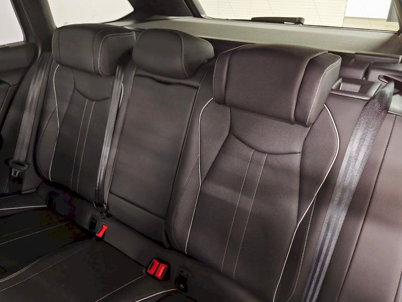 Škoda Superb (2025) 2.0 TDI 142 kW DSG 4x4 Sportli - fotka 28 z 36
