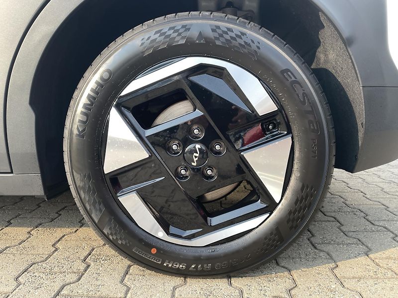 Kia EV3 (2025) AIR 150kW + 58 KWh - fotka 31 z 32