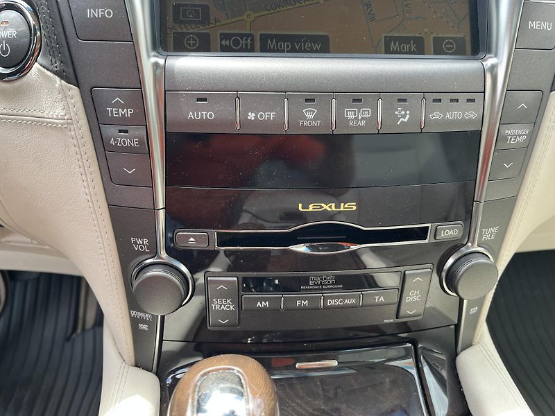Lexus LS 600h 5.0 V8 Hybrid 1.Majitel ČR - fotka 24 z 38