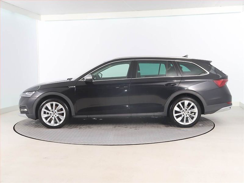 Škoda Octavia (2022) Scout 2.0 TDI - fotka 3 z 17
