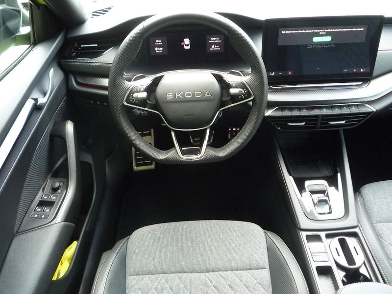 Škoda Octavia (2025) 2,0TSi 150kW DSG 4x4 SportLine - fotka 5 z 25