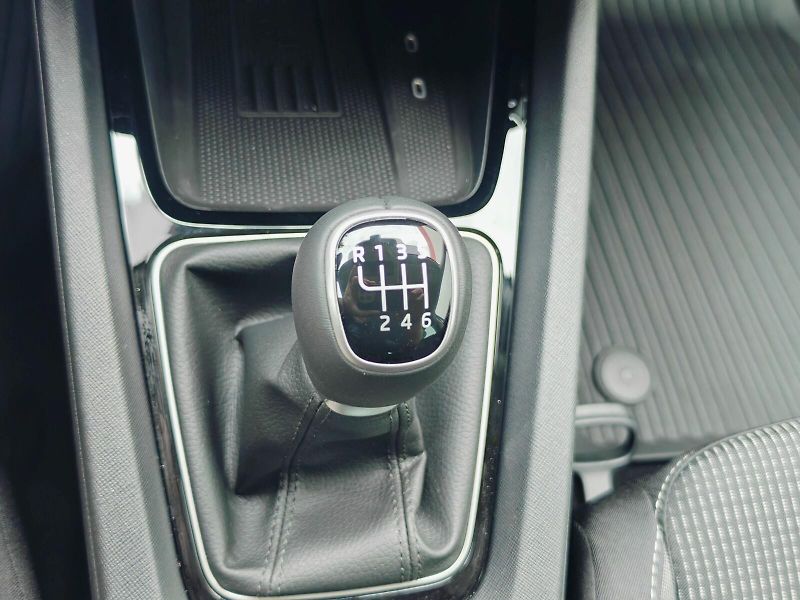 Škoda Octavia (2025) 1,5 TSI 110 kW Selection - fotka 35 z 40