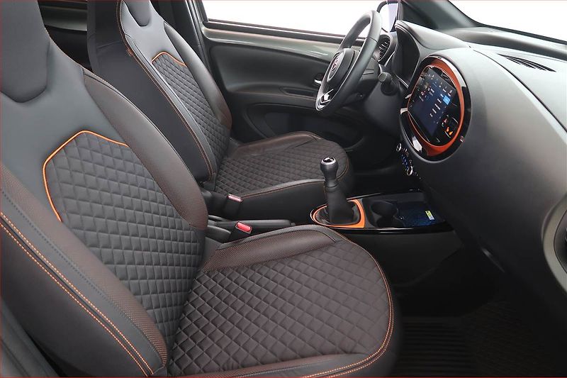 Toyota Aygo (2022) 1.0 VVT-i, ČR,1.maj - fotka 9 z 17
