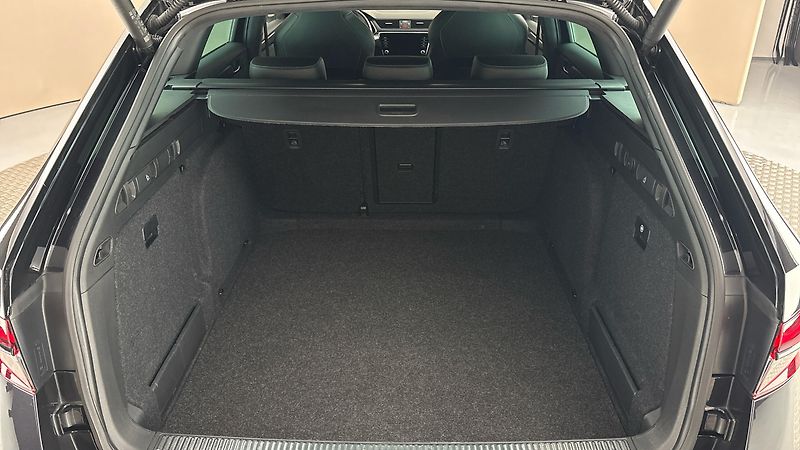 Škoda Superb 2.0 TDI DSG 4x4 Sportline Comb - fotka 17 z 28