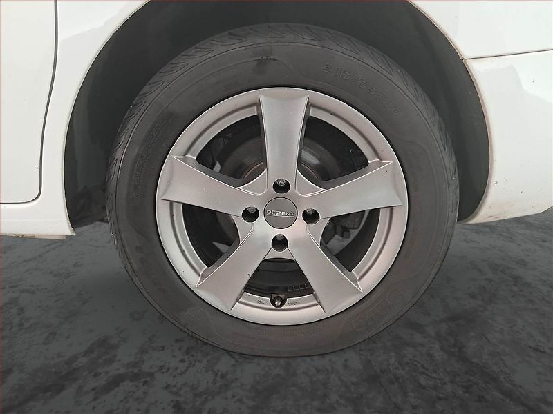 Citroën Berlingo (2016) Feel 1.6 BlueHDi, 5Míst, ČR - fotka 15 z 15