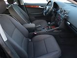 Audi A3 (2006) Comfort 2.0 TDI, po STK - náhled 9