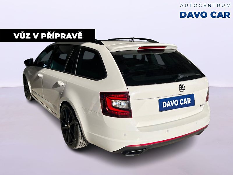 Škoda Octavia 2,0 TSI DSG RS230 CZ Challenge - fotka 4 z 12