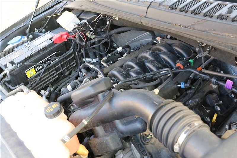 Ford F-150 5,0 V8, hardtop - fotka 62 z 64
