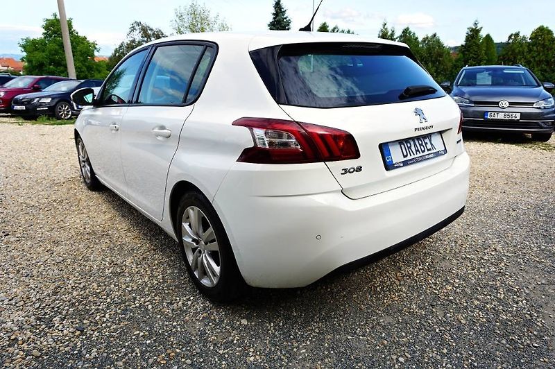 Peugeot 308 (2016) 308 ACTIVE 1,2 PT 81 kW - fotka 7 z 46