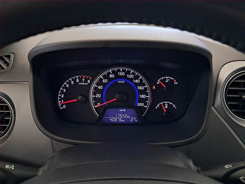 Hyundai i10 (2018) Family+ 1.0, ČR,1.maj - fotka 11 z 14