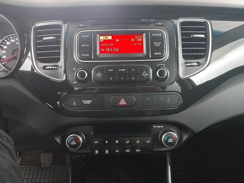 Kia Carens (2016) 1.6 GDI, Serv.kniha, Tempomat - fotka 12 z 18