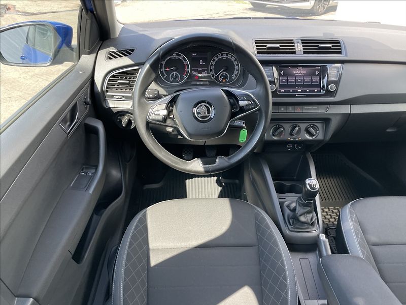 Škoda Fabia 1,0 TSI Combi Ambition Plus - fotka 7 z 21