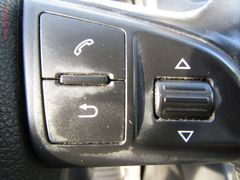 Škoda Octavia (2013) 1.6 TDi, ČR, Elegance - fotka 13 z 19
