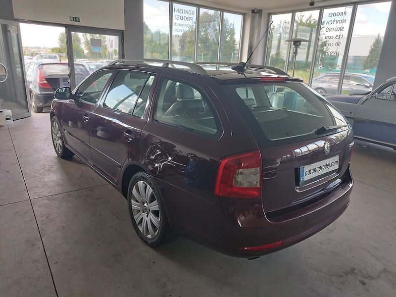 Škoda Octavia (2010) 1,6TDI,77KW,DSG,ALU,NAVI - fotka 8 z 29