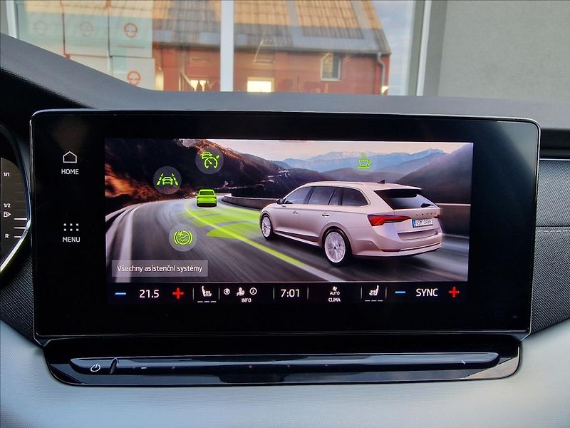 Škoda Octavia 2.0TDI 110kW Style Combi,1Maj - fotka 28 z 50