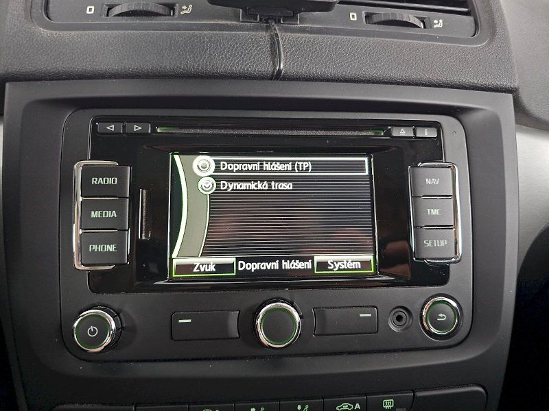 Škoda Yeti (2011) 1.4TSI 90kW EXPERIENCE NAVI XE - fotka 14 z 24