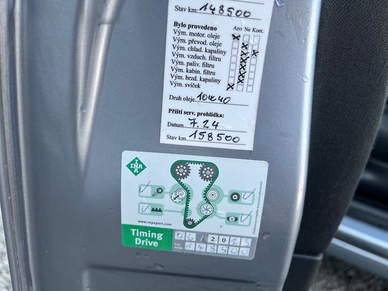 Opel Meriva (2008) 1.6 16 V Rozvody Olej - fotka 15 z 15