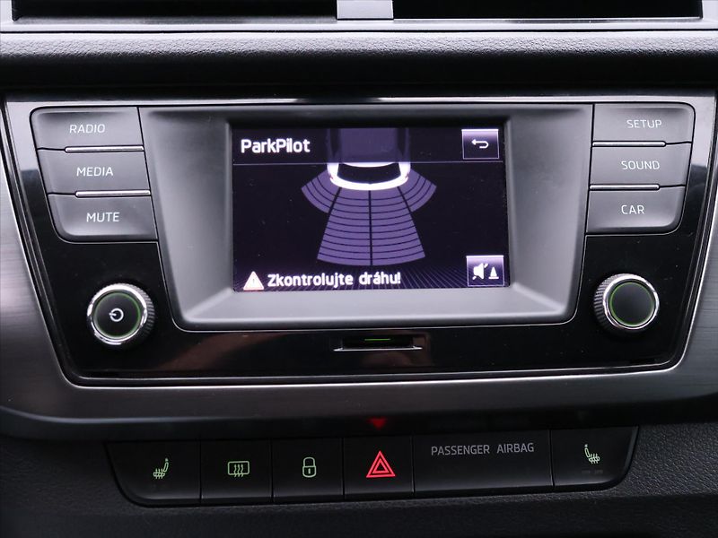 Škoda Fabia 1,2 TSI 66kW Style CZ - fotka 18 z 28