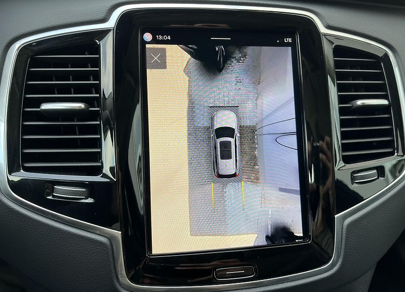 Volvo XC90 T8 AWD ULT B&W VENT VZDUCH 7M* - fotka 53 z 55