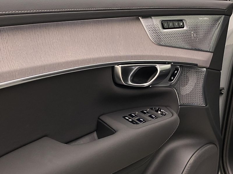 Volvo XC90 (2026) T8 AWD Plug-in BRIGHT ULTRA - fotka 31 z 75