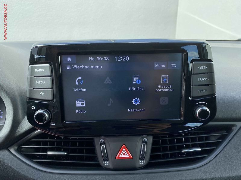Hyundai i30 (2023) 1.0 T-GDi, 2.maj,ČR, AC - fotka 16 z 17