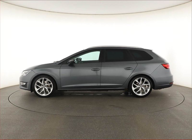 Seat Leon (2016) 1.8 TSI, Automat, Navi - fotka 3 z 17