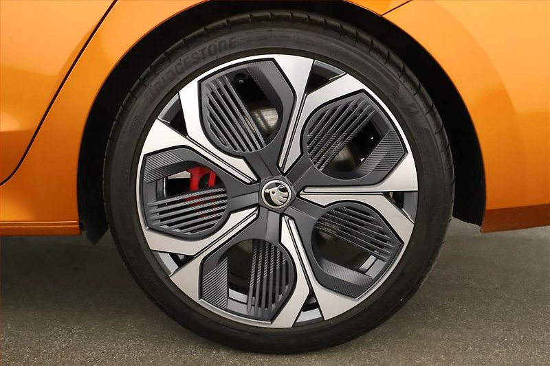 Škoda Octavia (2025) RS 2.0 TSI, RS, Navigace - fotka 12 z 20