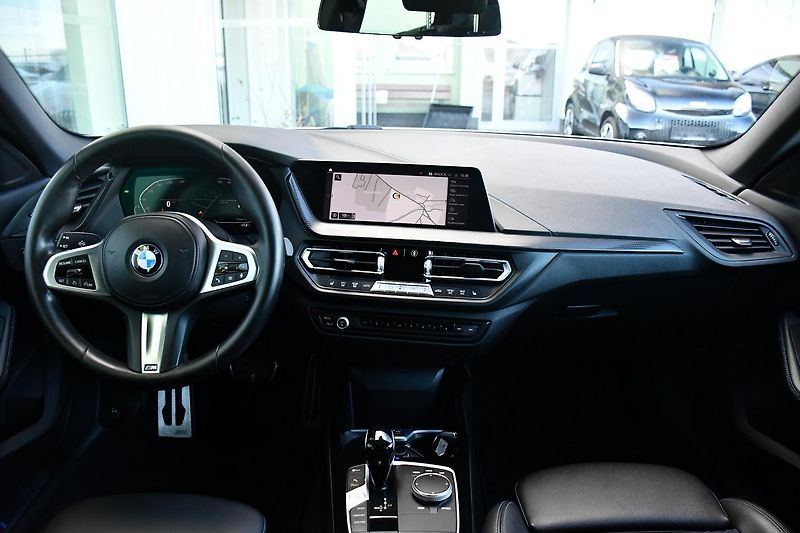 BMW Řada 2 218d M-SPORT 1M ČR - fotka 20 z 42