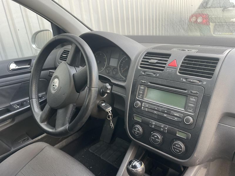 Volkswagen Golf 1.9 tdi 77kw NÁHRADNÍ DÍLY - fotka 5 z 6