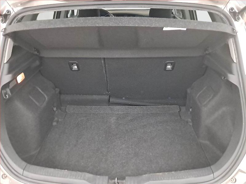 Toyota Auris (2016) 1.6 Valvematic, ČR,1.maj - fotka 14 z 15