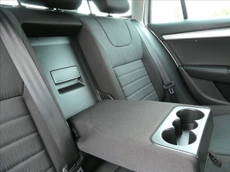 Škoda Octavia 2,0 TDi110kW ELEGANCE,ČR,ZÁVĚS - fotka 34 z 45