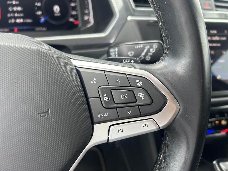 Volkswagen Tiguan 2.0TDI 110kW DSG - fotka 16 z 23