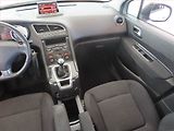 Peugeot 5008 (2011) 1.6 HDi, Navi, Tempomat - náhled 8