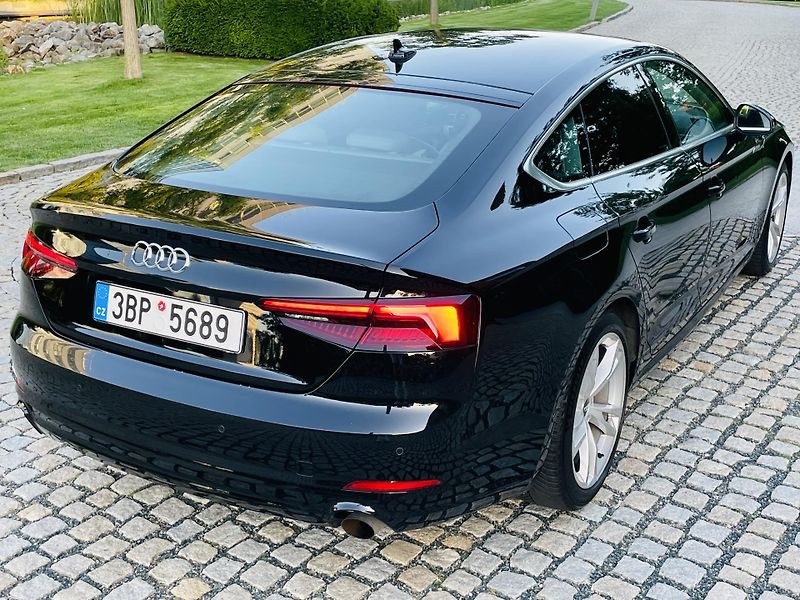 Audi A5 2.0i 140KW AUT KAMERY SERVISKA - fotka 12 z 56