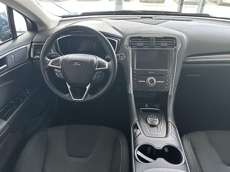 Ford Mondeo Titanium 2.0 EcoBlue 150k aut. - fotka 14 z 30