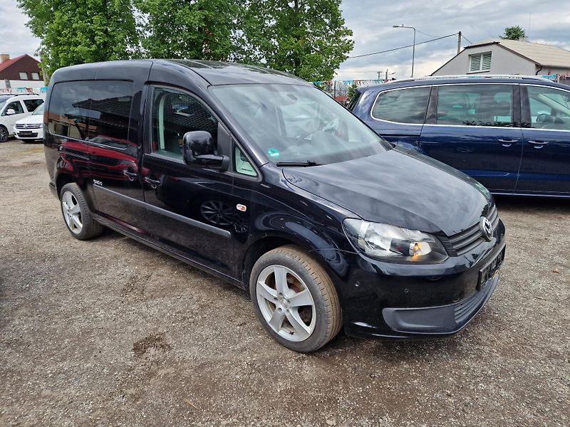 Volkswagen Caddy 1,6TDI 7 SEDADEL SENZORY - fotka 3 z 20