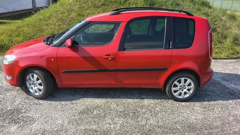 Škoda Roomster (2012) 1.2 TSI, 2012 CZ - fotka 4 z 14