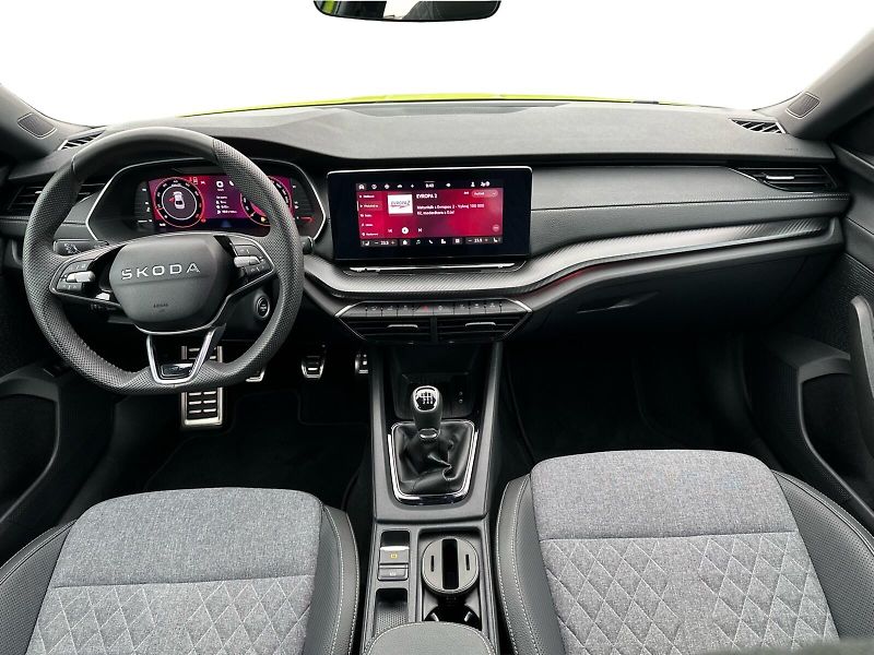 Škoda Octavia 1,5 TSI / 110 kW Sportline - fotka 10 z 24